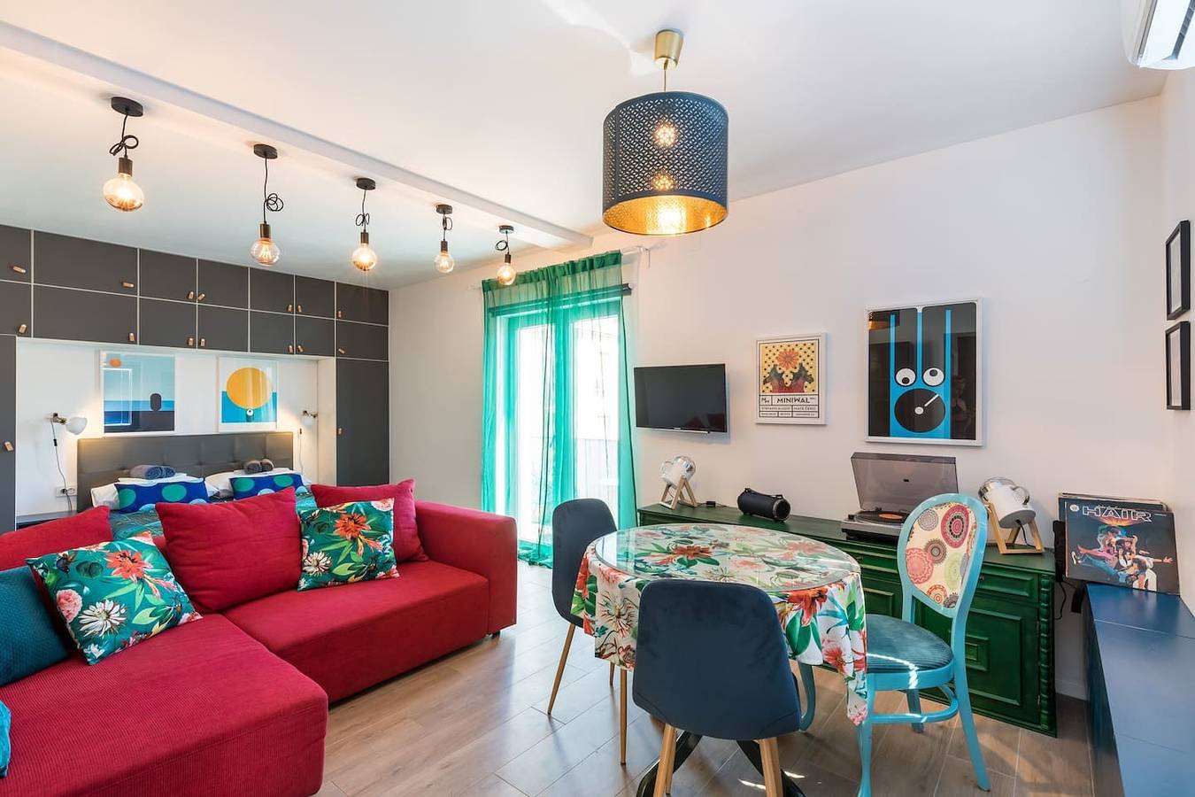 Sleeps 8, Pet friendly, Garden & Roof Terrace in Spalato, Regione spalatino-dalmata