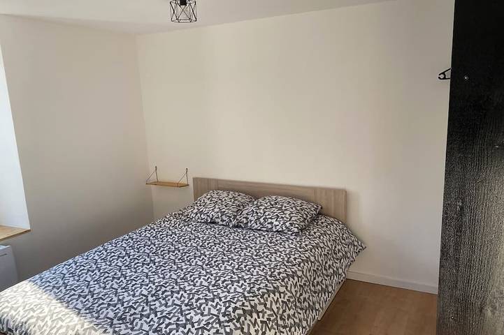 Gîte pour 2 personnes, animaux acceptés dans Poncin - 2