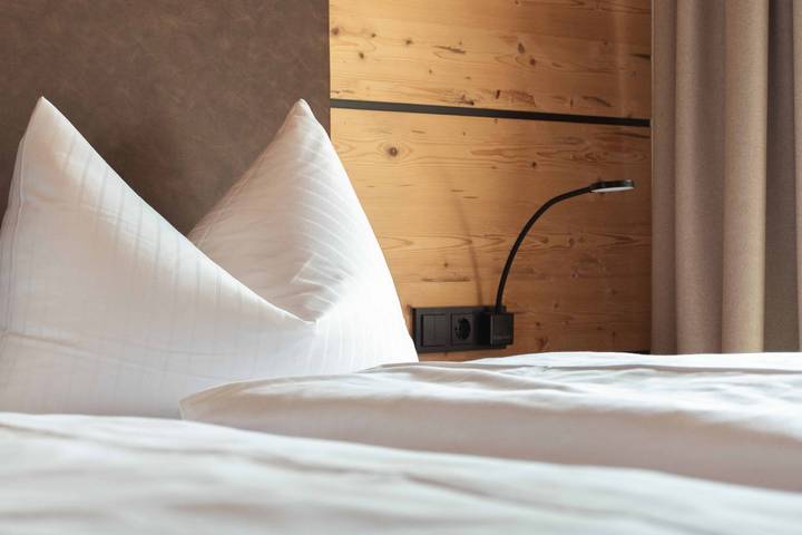 Ferienwohnung für 6 Personen, mit Terrasse und Garten sowie Ausblick in Bichlbach - 2