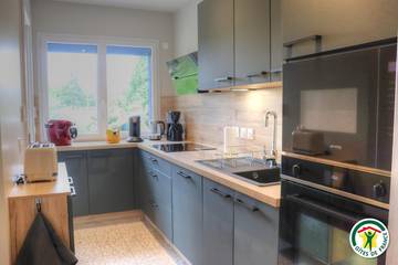 Cottage voor 11 Personen in Châteauneuf-sur-Isère, Valence en omgeving, Afbeelding 1