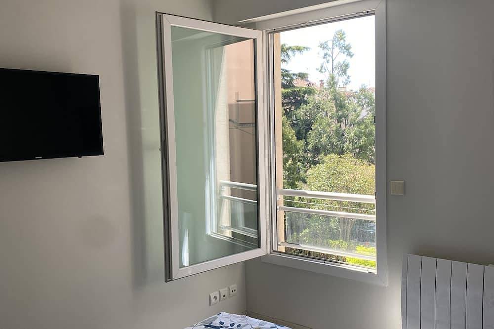 Appartement entier, Palais des Festivals, 10 mn à pied, Plages, Centre Ville, Terrasse +Parking Suv in Cannes, Côte méditerranéenne (France)
