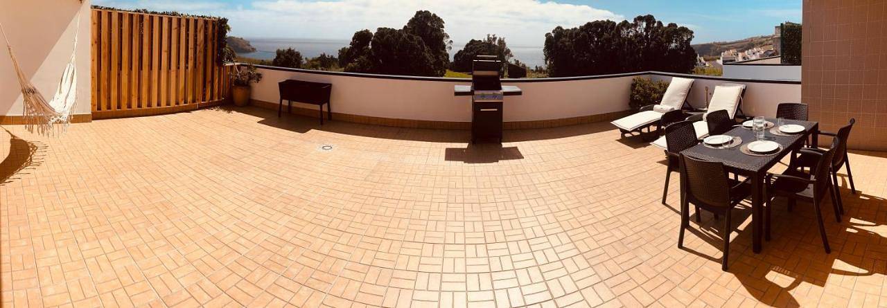 Gîte pour 5 personnes, avec piscine ainsi que vue et terrasse dans Água de Alto - 4