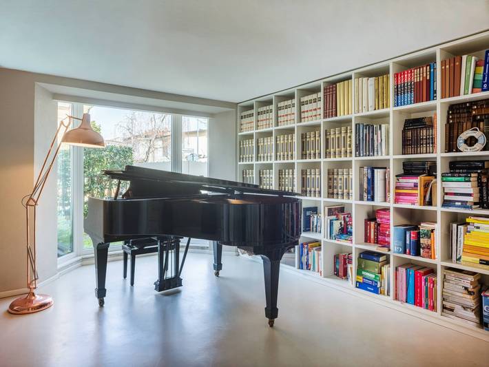 Villa für 8 Personen, mit Balkon und Terrasse sowie Garten