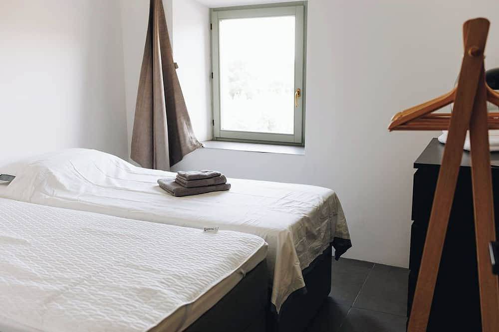 Typical Marchegian charm house, quiet and beautifully located. in Penna San Giovanni, Macerata Provinz