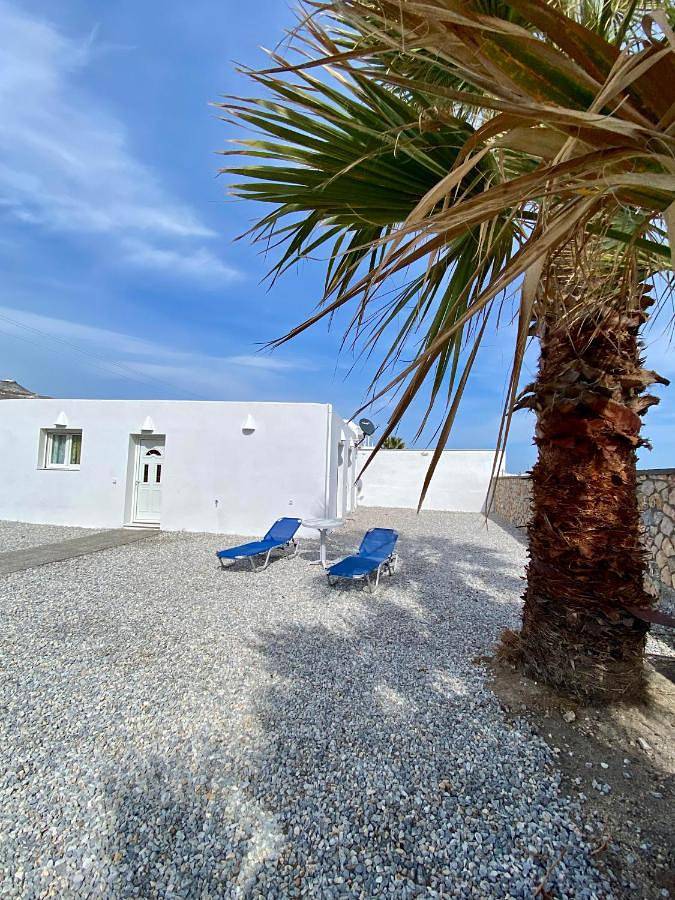 Location de vacances pour 5 personnes, avec terrasse et jardin, animaux acceptés dans Perivolos