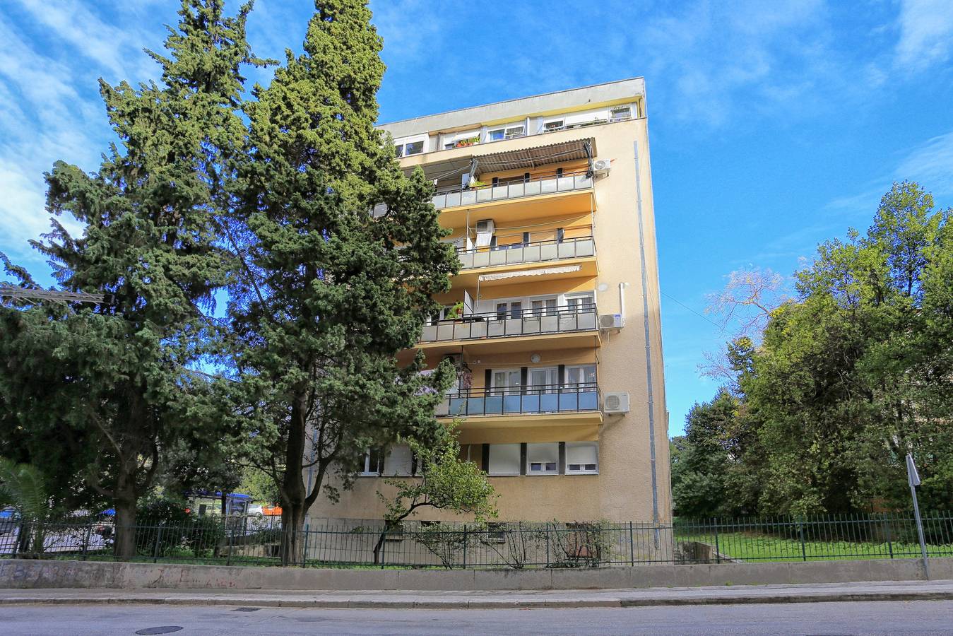 Ganze Wohnung, 2-Zimmer-Ferienwohnung mit Balkon Split A-19143-a in Split, Split-Dalmatien
