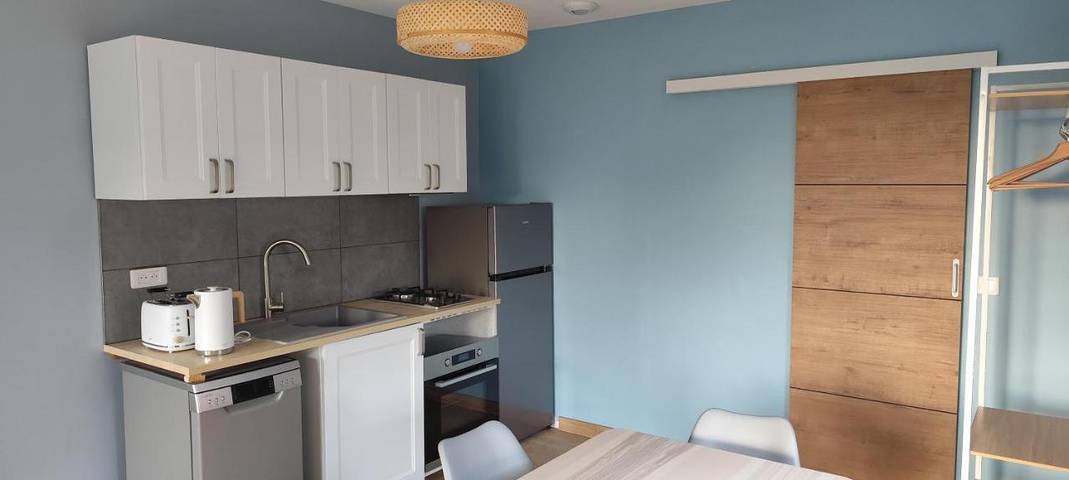 Location de vacances pour 2 personnes, avec vue ainsi que piscine et terrasse, animaux acceptés à Hautvillers-Ouville - 4