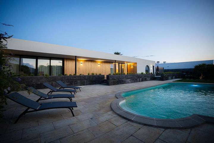 Villa para 2 pessoas, com vista e jardim e ainda piscina na Ilha de São Miguel