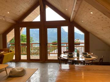 Gîte pour 4 personnes, avec balcon et vue à Puy-Sanières