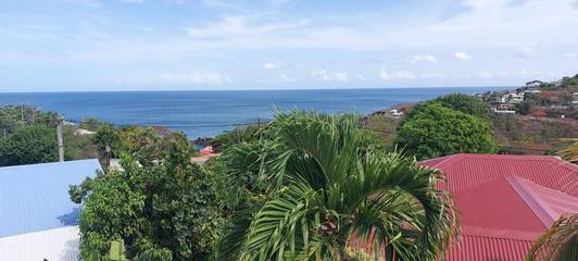 Gîte pour 3 personnes, avec jardin dans Plage de Petite Anse