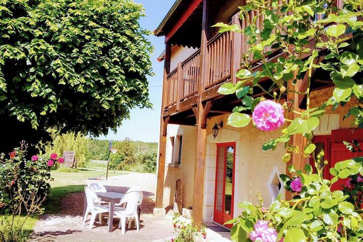 Gîte pour 4 personnes, avec Jardin à Braye-sous-Faye