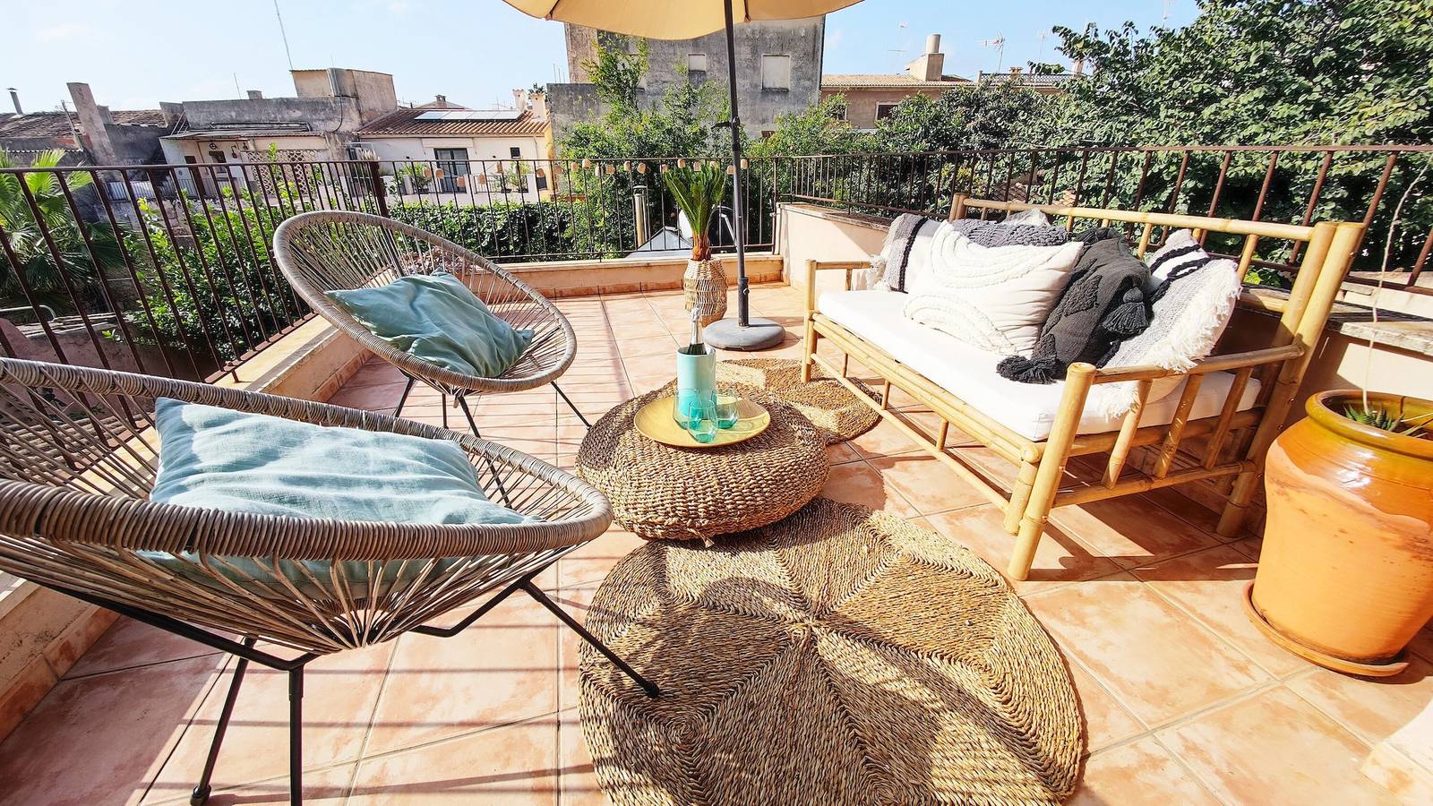 Casa Llimoner, con piscina y jardín. Muy cerca del centro en Sant Lorenç. in San Lorenzo de Cardessar, Mallorca Este