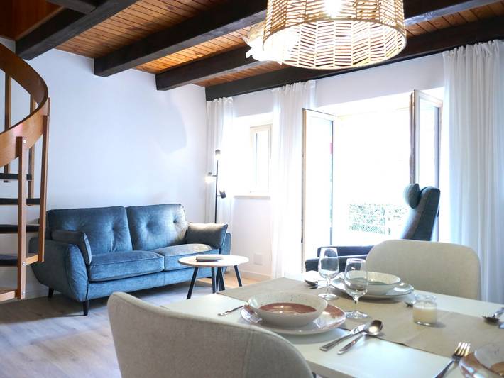 Ferienhaus für 4 Personen, mit Balkon und Terrasse sowie Garten und Ausblick in Misox Calancatal