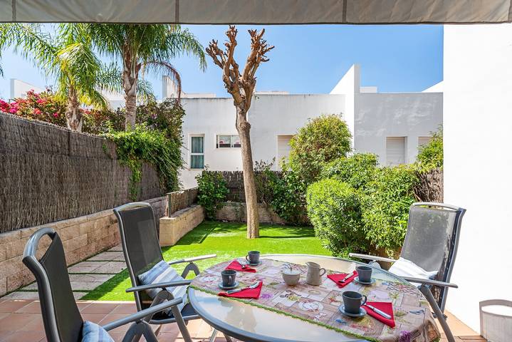Casa Alena - Casa de 3 dormitorios con piscina y terraza en Conil de la Frontera in La Fontanilla, Conil de la Frontera