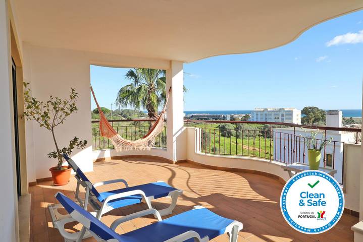 Holiday apartment for 4 people, with pool and garden as well as balcony - 1