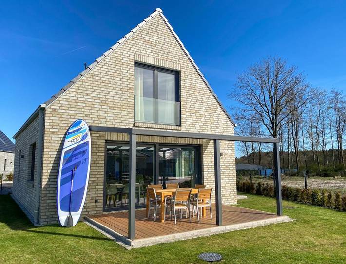 Ferienhaus für 6 Personen, mit Terrasse und Garten sowie Sauna und Seeblick in Barßel