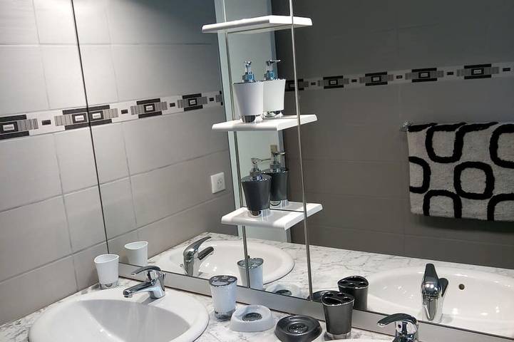 Location de vacances pour 7 personnes, avec jardin et terrasse à Peyzac-le-Moustier - 4