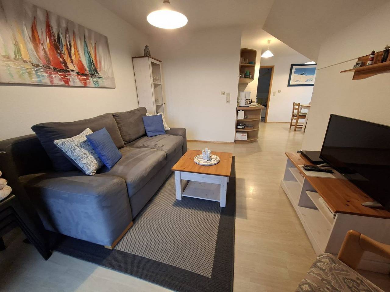 Ganze Wohnung, Komfortable 2-Zimmer Wohnung mit überdachtem Balkon in Lemkenhafen in Westfehmarn, Lemkenhafen