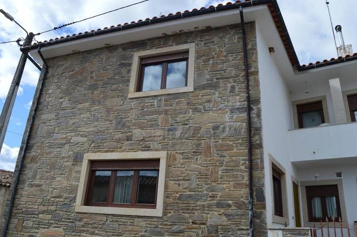 Apartamento de férias para 6 pessoas, com Vista em Miranda do Douro