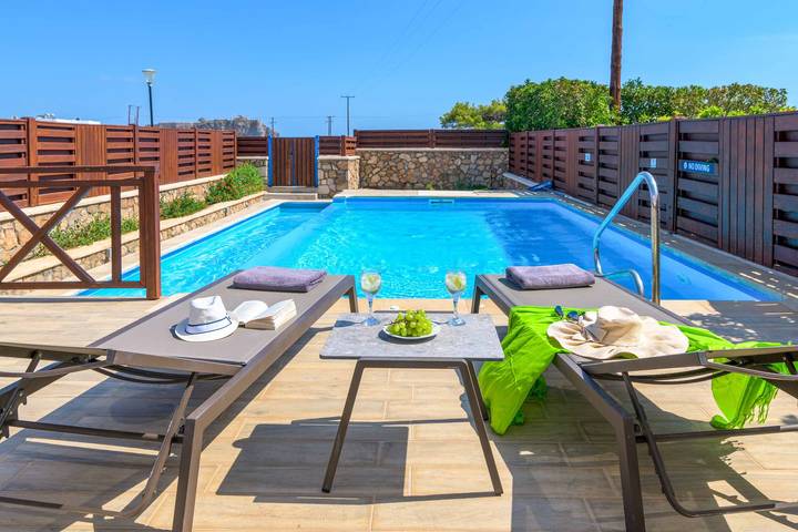 Ferienhaus für 4 Personen, mit Pool und Balkon auf Rhodos - 2