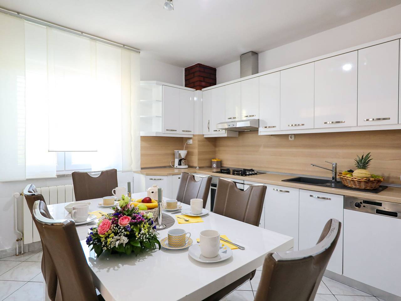 Ferienhaus in Policnik mit privatem Pool in Poličnik, Zadar