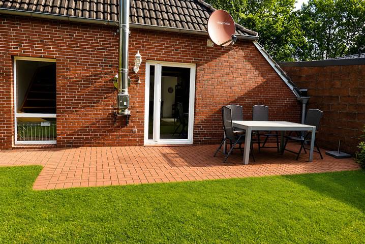 Ferienhaus für 6 Personen, mit Garten in Hage