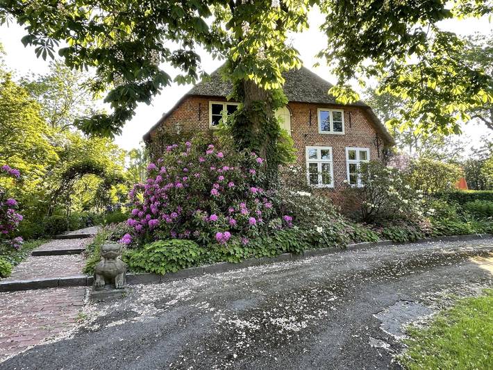 Ferienwohnung für 3 Personen, mit Terrasse und Garten sowie Ausblick in Welt