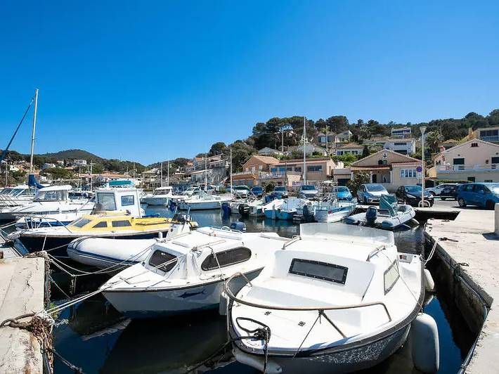 Gîte pour 4 personnes, avec balcon à Le Pradet