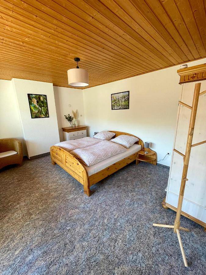 Ferienwohnung für 2 Personen, mit Balkon und Terrasse sowie Ausblick in Bruttig-Fankel - 4
