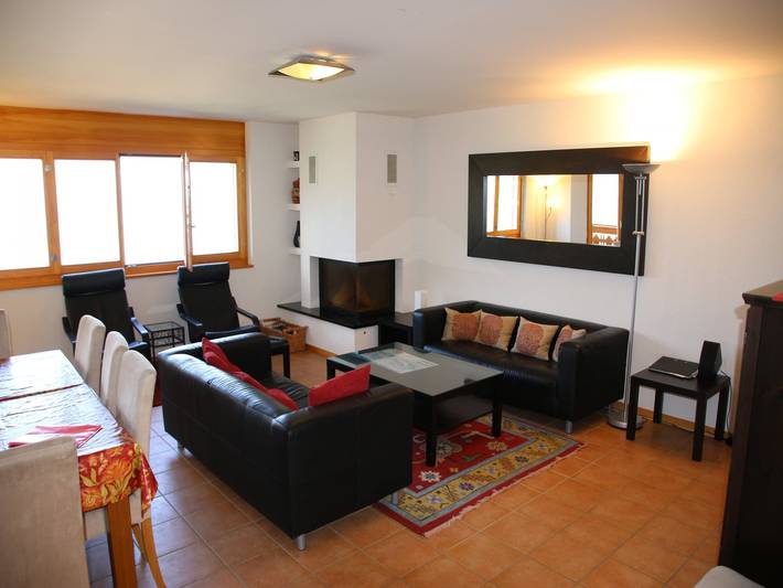 Ferienwohnung für 8 Personen, mit Balkon und Pool