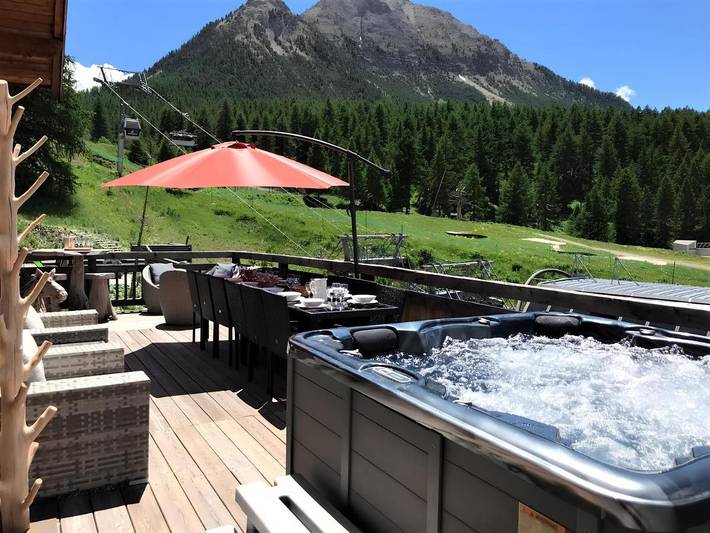 Chalet pour 16 personnes, avec balcon et jacuzzi - 1