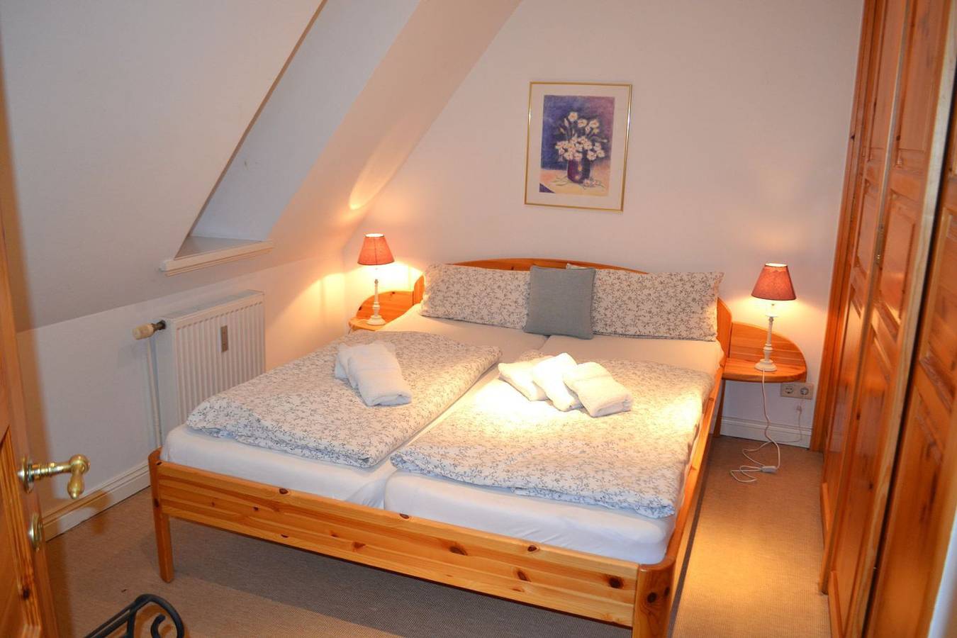 Ganze Wohnung, Diese Ferienwohnung befindet sich im Dachgeschoss eines alten, reetgedeckten Bauernhaus. in Oevenum, Föhr