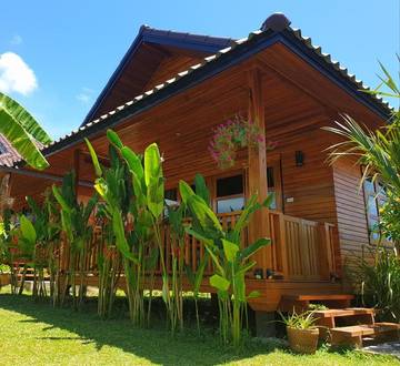Chambre d’hôte pour 4 personnes, avec jardin et piscine dans Mae Nam