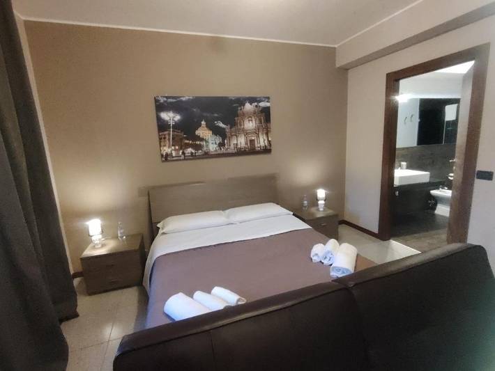 Chambre d’hôte pour 4 personnes, avec piscine ainsi que jardin et balcon à Catane - 4