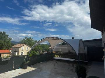 Gîte pour 8 personnes, avec balcon et vue à Baix