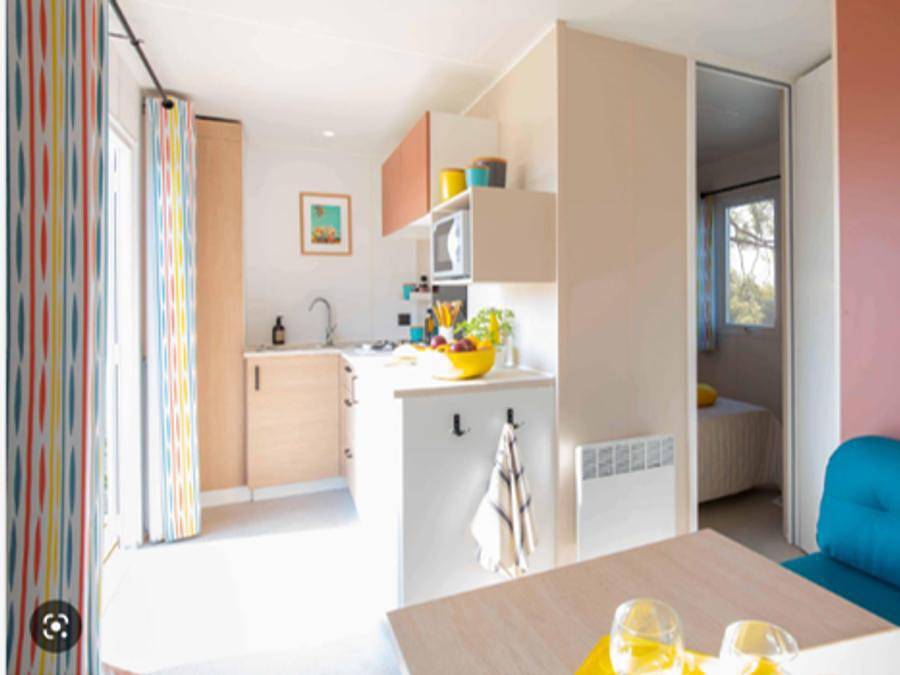 Camping Ushuaïa Villages L'estuaire - Mobilheim 2 personen - - 20m² - 1 Schlafzimmer - überdachte Terrasse 9m² -. in Paimbœuf, Loire-Tal