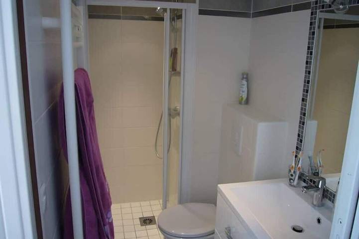 Gîte pour 4 personnes, avec terrasse dans Plage Notre-Dame - 4