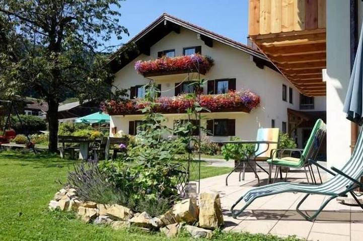 Ganze Wohnung, Ferienwohnung Ulrichshögl in Ainring, Bayerische Alpen
