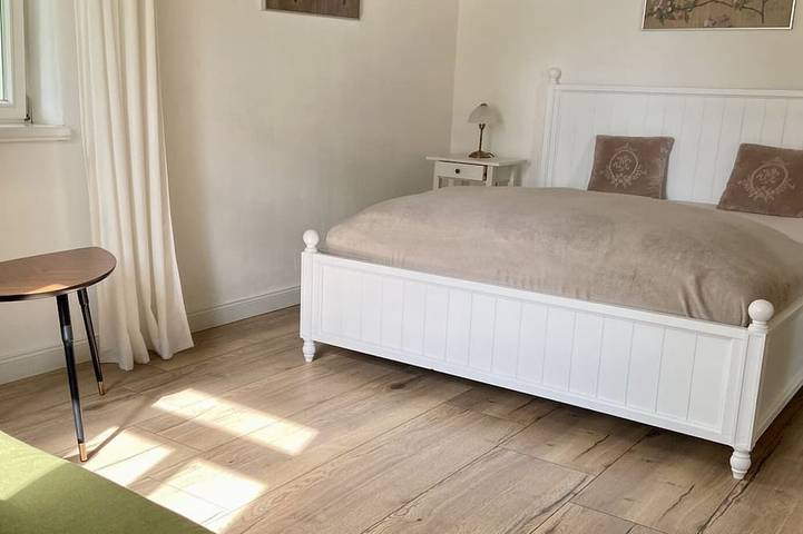 Ganze Wohnung, Traumwohnung in Traumlage - Wohnen in einer Villa auf dem Burgberg in Loschwitz in Loschwitz, Dresden