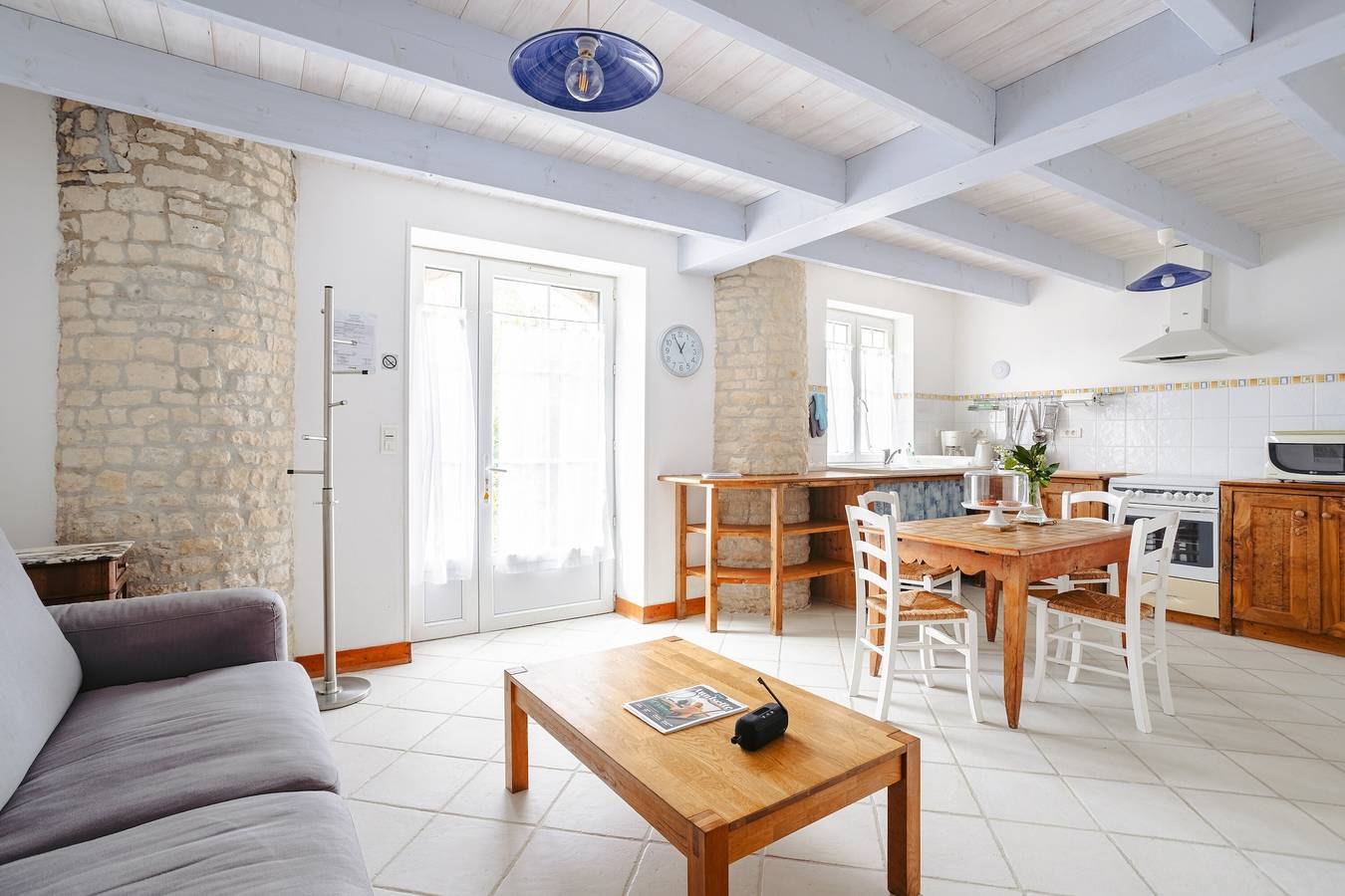 Casa vacacional «Le Nid - Gîtes Les Grandes Chaumes» con terraza, jardín privado y Wi-Fi in Surgères, Region de Rochefort