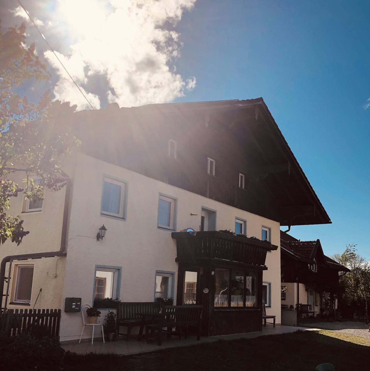 Ganze Ferienwohnung, Ferien an der Traun - Maisonette an der Traun, 50 qm, 1 separates Schlafzimmer in Traunreut, Landkreis Traunstein