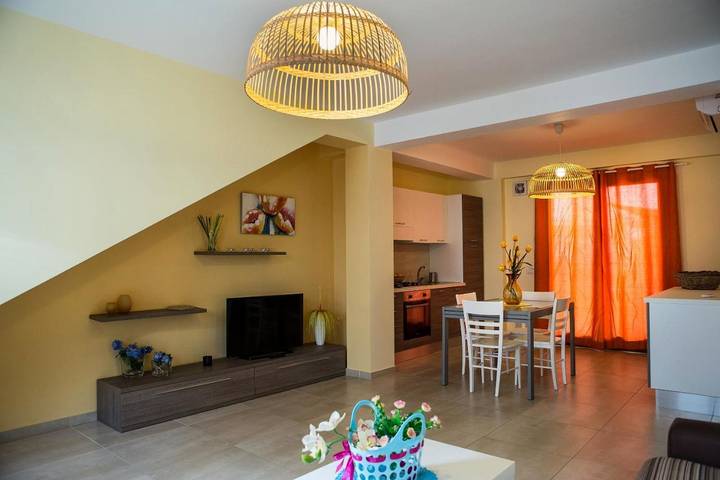 Gîte pour 6 personnes, avec jardin, animaux acceptés à Punta Secca - 4