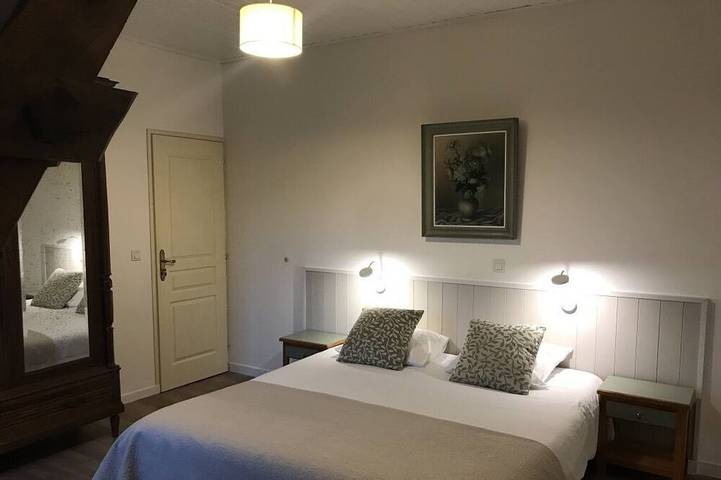 Location de vacances pour 2 personnes, avec Jardin et Piscine à Chalais (Aquitaine) - 3
