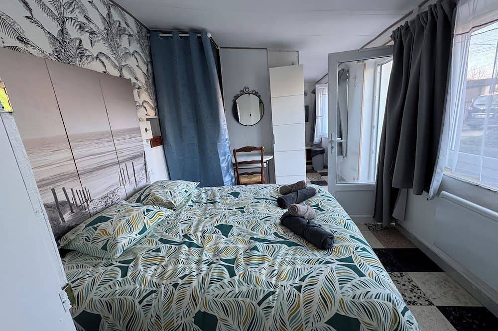 Appartement entier, A 5 minutes de l'Abbaye Royal ! Appartement 1 chambres à la campagne. in Celles-sur-Belle, Région de Niort