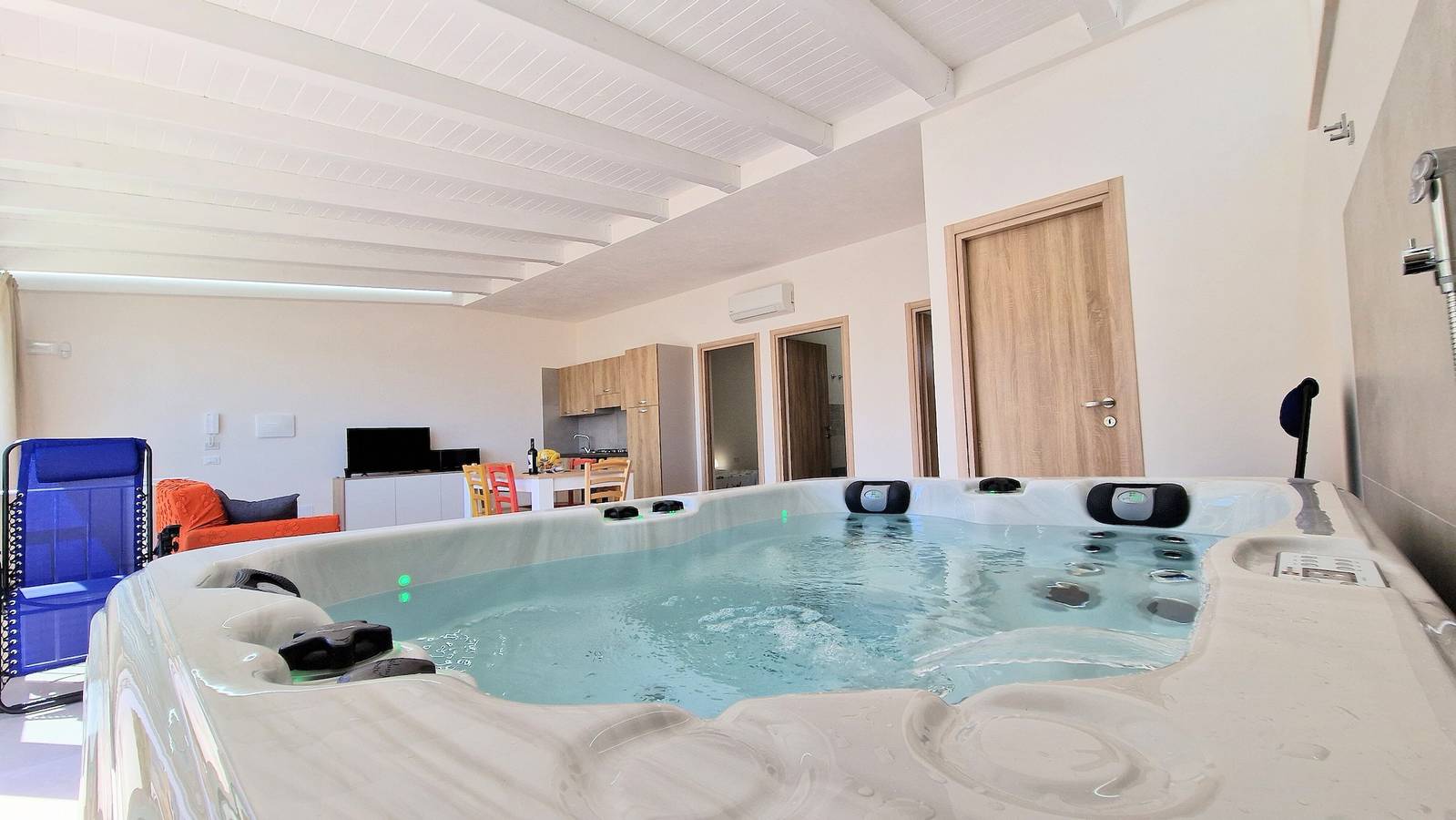 Ganze Wohnung, Ferienwohnung 'Attico Della Luna' mit Meerblick, Wlan und Klimaanlage in Alcamo Marina, Alcamo