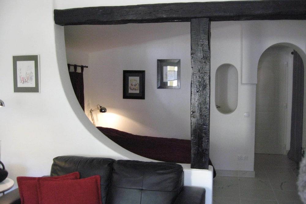 Ganze Wohnung, Studio mit großem Balkon - nur Langzeitvermietung ab 31 Tage in Peguera, Calvià