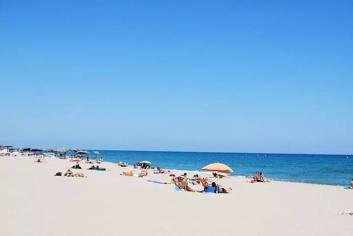 Ganze Wohnung, 2 Zimmer, 2 Personen, klimatisiert in Saint-Cyprien-Plage, Saint-Cyprien