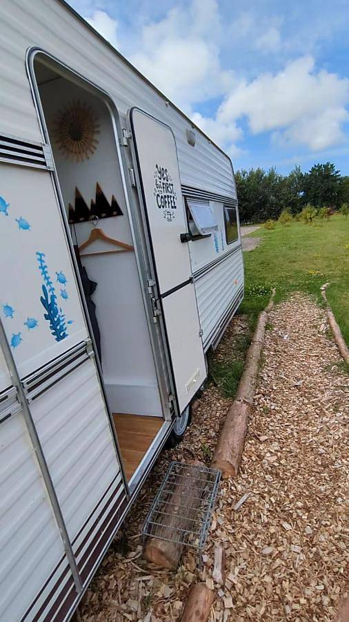 Camping für 3 Personen, mit Terrasse und Garten sowie Ausblick auf den Friesische Inseln