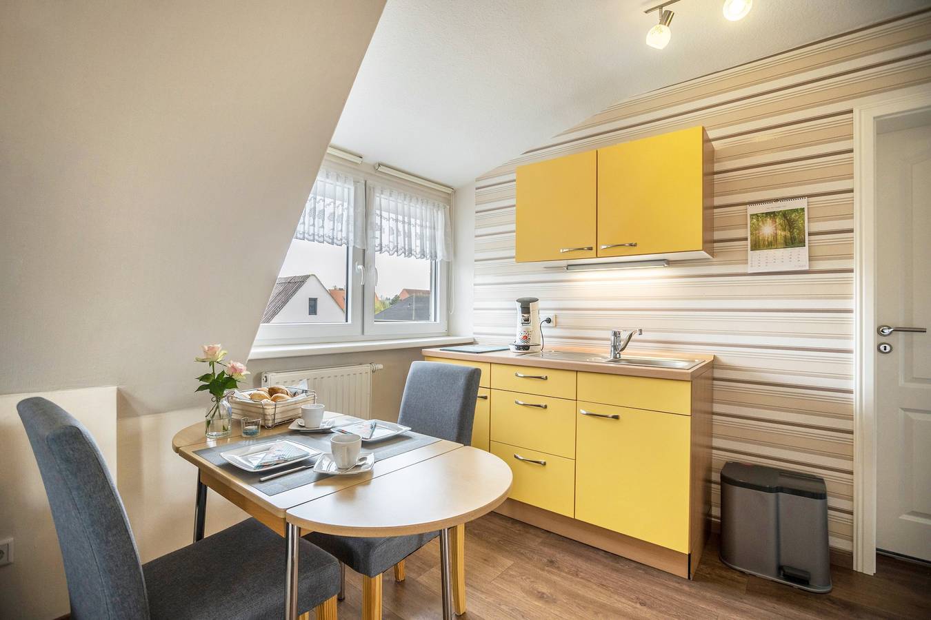 Ganze Wohnung, Ferienwohnung "Kleiner Priel" mit Gartenblick und Wlan, Fahrradfreundlich in Dorum, Cuxland