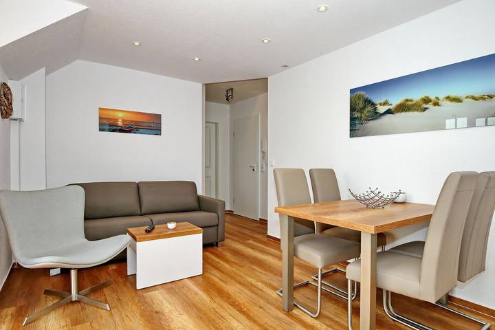 Ferienwohnung für 4 Personen, mit Balkon und Sauna in Kühlungsborn - 2